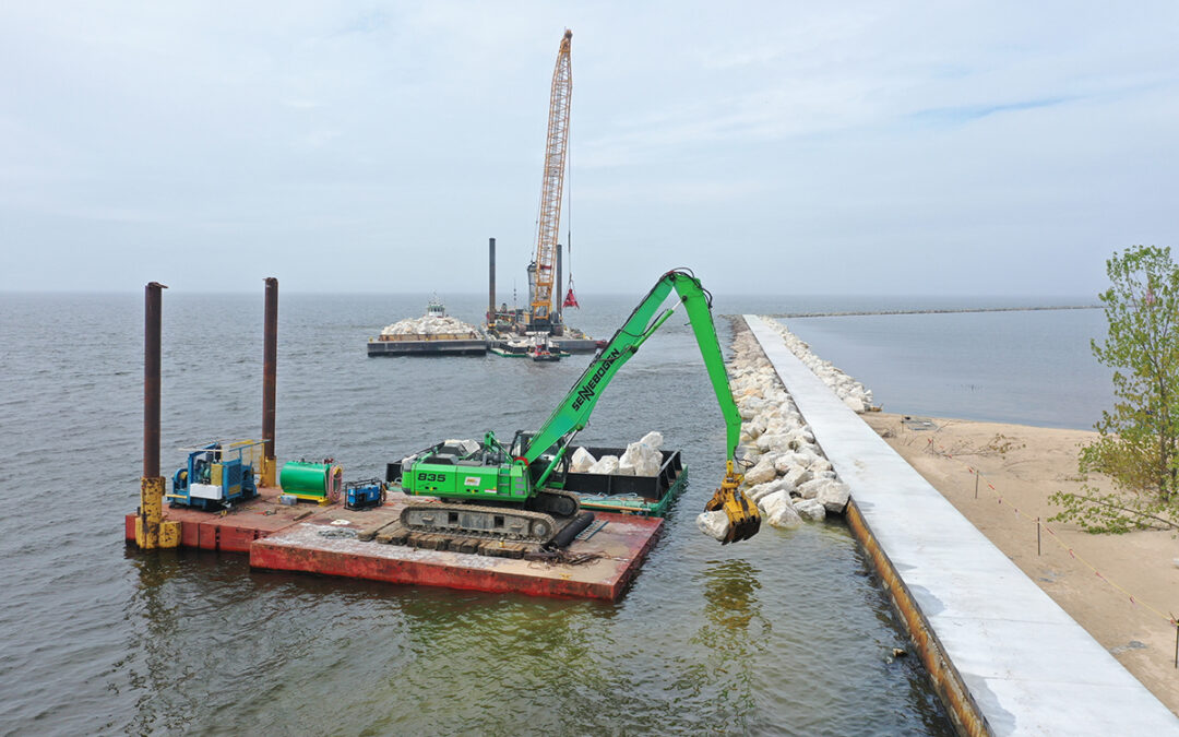 SENNEBOGEN Material Handlers Keep Dredging Operations on a Solid Footing at Great Lakes Dock & Material