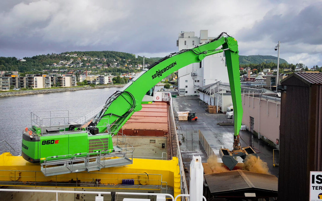At Home At Sea And In The Ports: A SENNEBOGEN Material Handler Is Onboard